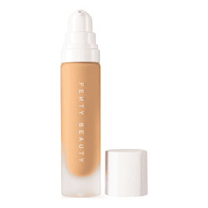 Base de maquillaje Rihanna: Fenty Beauty Pro Filter Soft Matte Longwear